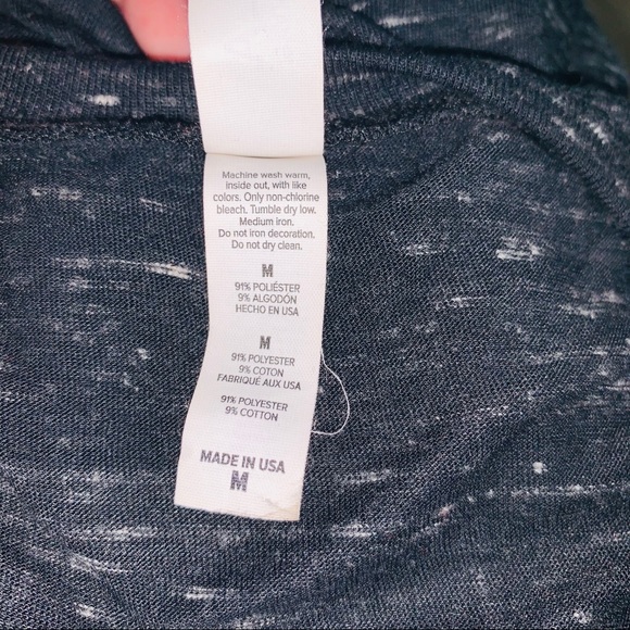 3/$15 BELLA+CANVAS Top - Picture 6 of 6